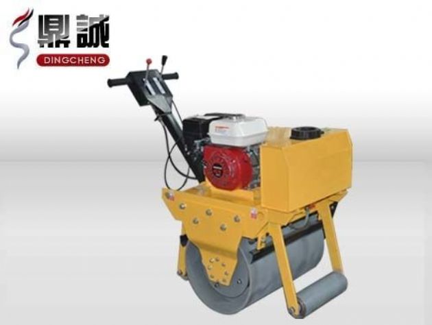 點(diǎn)擊查看詳細(xì)信息<br>標(biāo)題：輕型手扶式單鋼輪壓路機(jī) 閱讀次數(shù)：13578