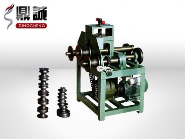 點(diǎn)擊查看詳細(xì)信息<br>標(biāo)題：立式多功能滾動式彎管機(jī) 閱讀次數(shù)：5660