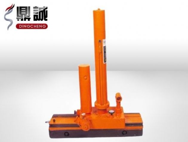 點(diǎn)擊查看詳細(xì)信息<br>標(biāo)題：機(jī)車落軌復(fù)位機(jī) 閱讀次數(shù)：5389